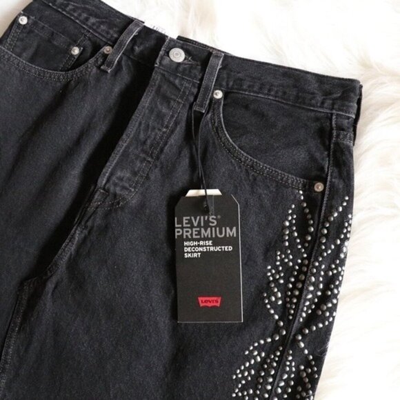 NWT Levi's Skirt High Waisted Black Denim Studded Size 31 - Picture 5 of 7